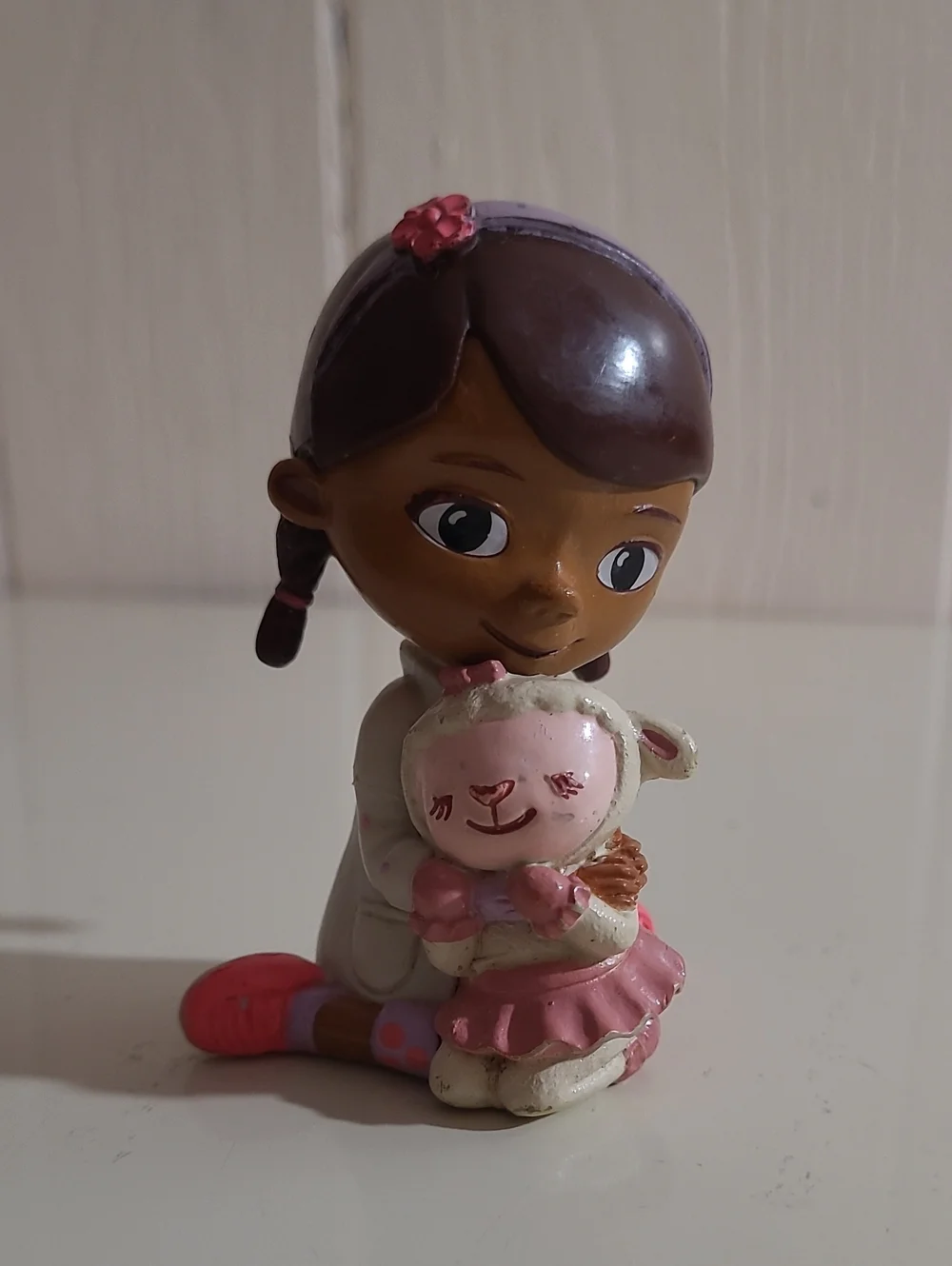 Disney DecoPac Doc McStuffins with Lambie Lamb 3 1/4” PVC Figure 2015